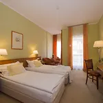 Aquarell Hotel Cegléd