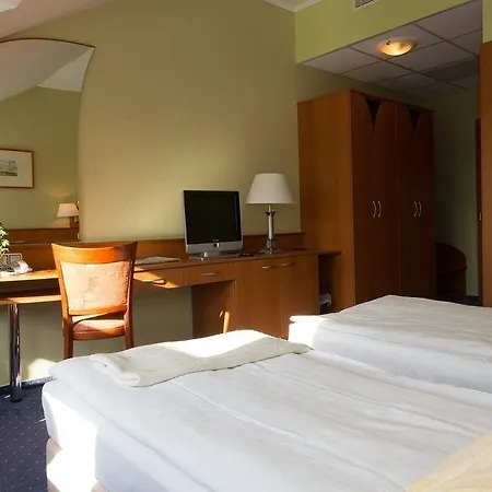 Aquarell Szálloda Cegléd