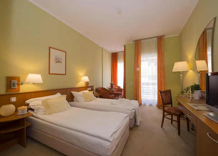 Aquarell Hotel Cegléd