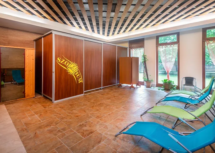 Hotel Aquarell Cegléd