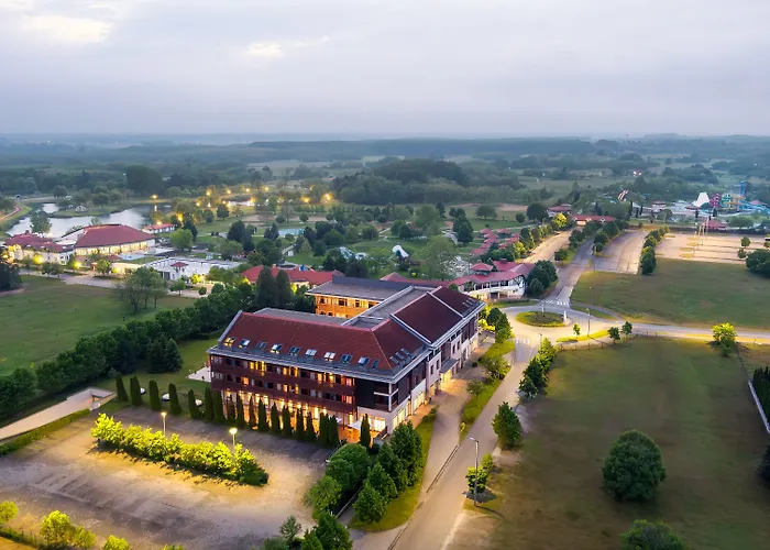 Aquarell Hotel Cegléd